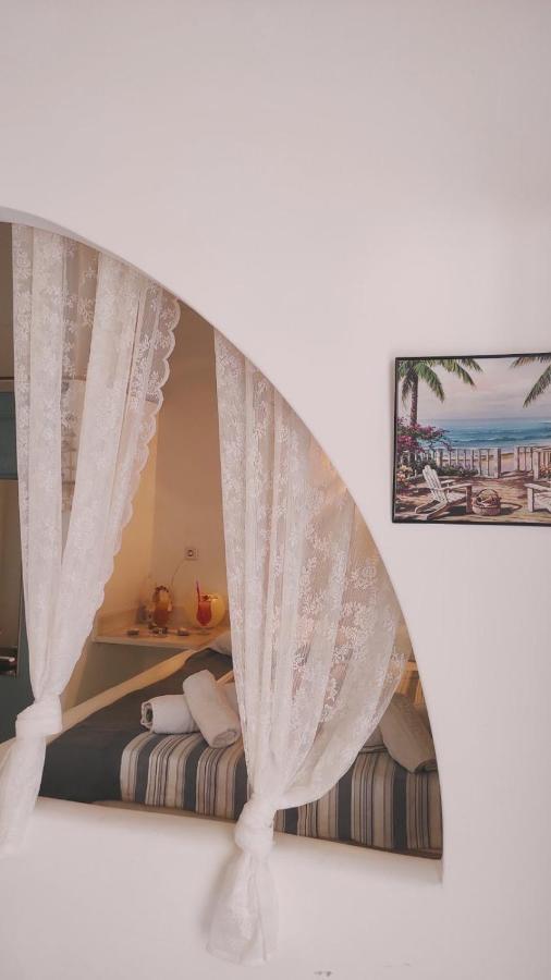 Lampi'S Dolphin Aparthotel Patmos Island ภายนอก รูปภาพ