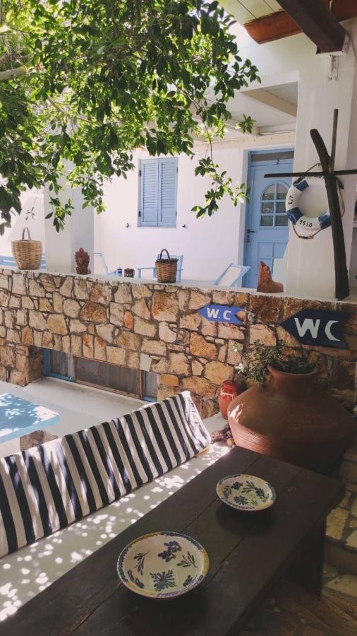 Lampi'S Dolphin Aparthotel Patmos Island ภายนอก รูปภาพ
