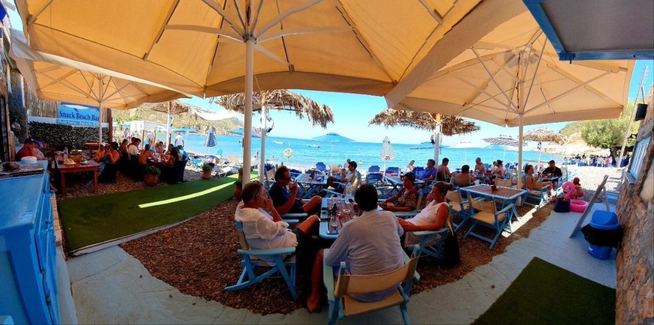 Lampi'S Dolphin Aparthotel Patmos Island ภายนอก รูปภาพ
