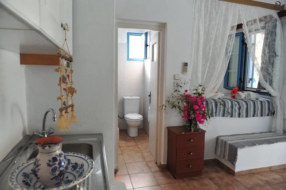Lampi'S Dolphin Aparthotel Patmos Island ภายนอก รูปภาพ