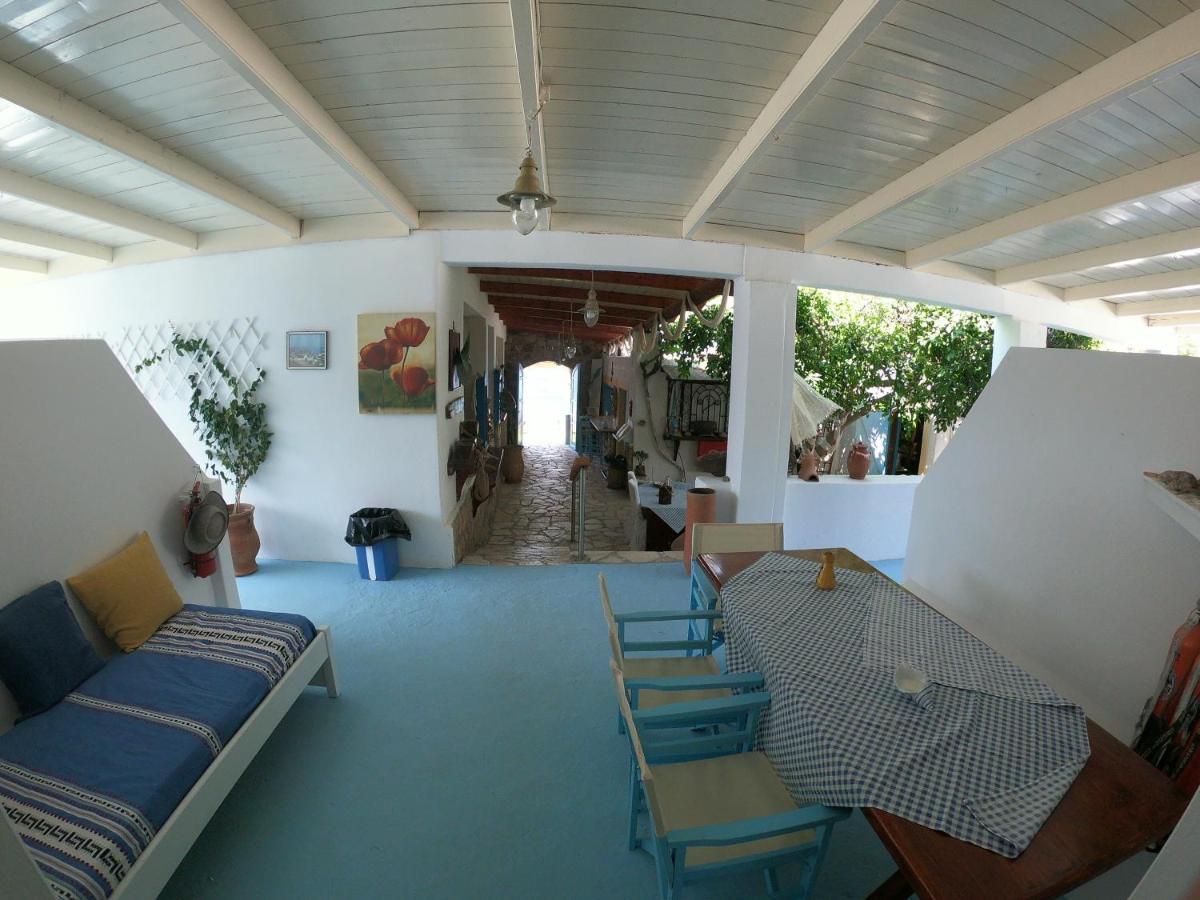 Lampi'S Dolphin Aparthotel Patmos Island ภายนอก รูปภาพ
